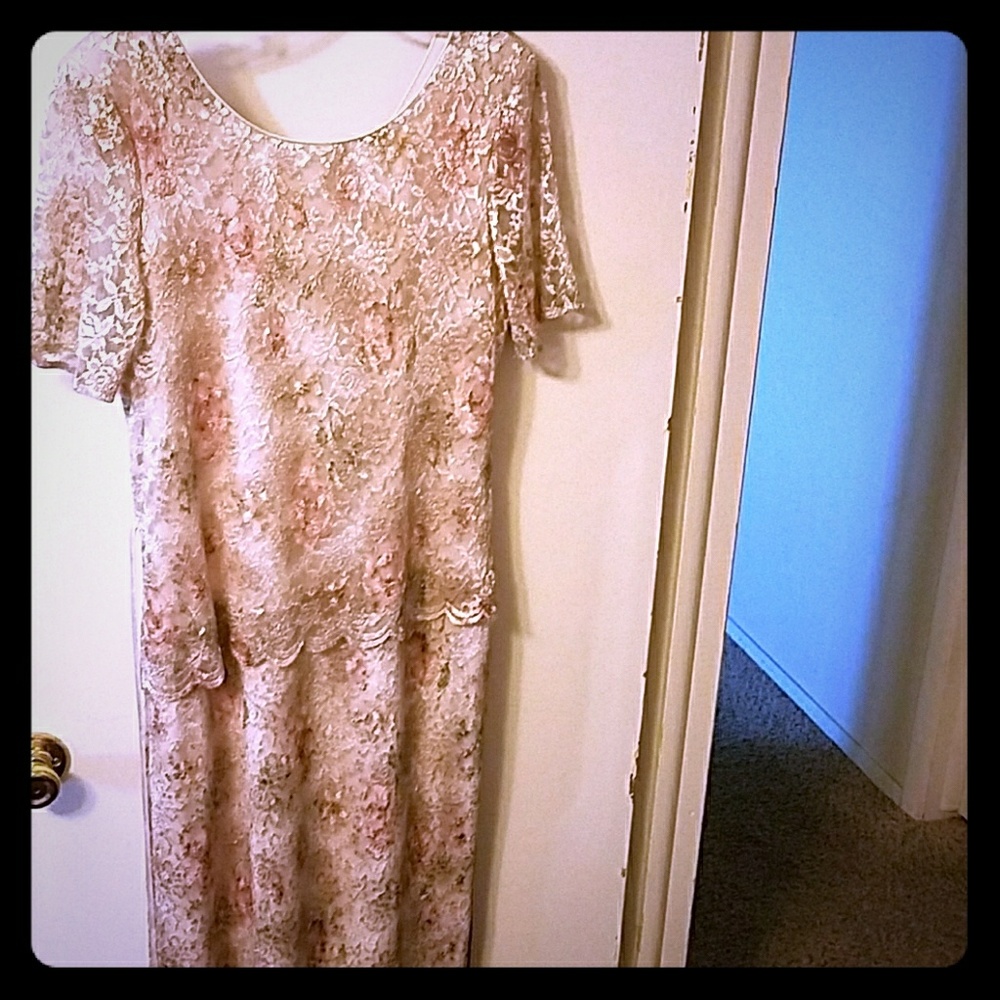 Long formal lace dress